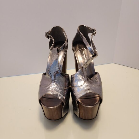 Jessica Simpson Silver Metallic T-Strap Platform Sandals - Picture 4 of 9